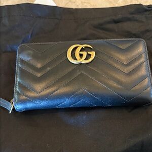 Gucci Black Leather Wallet with Gold Logo